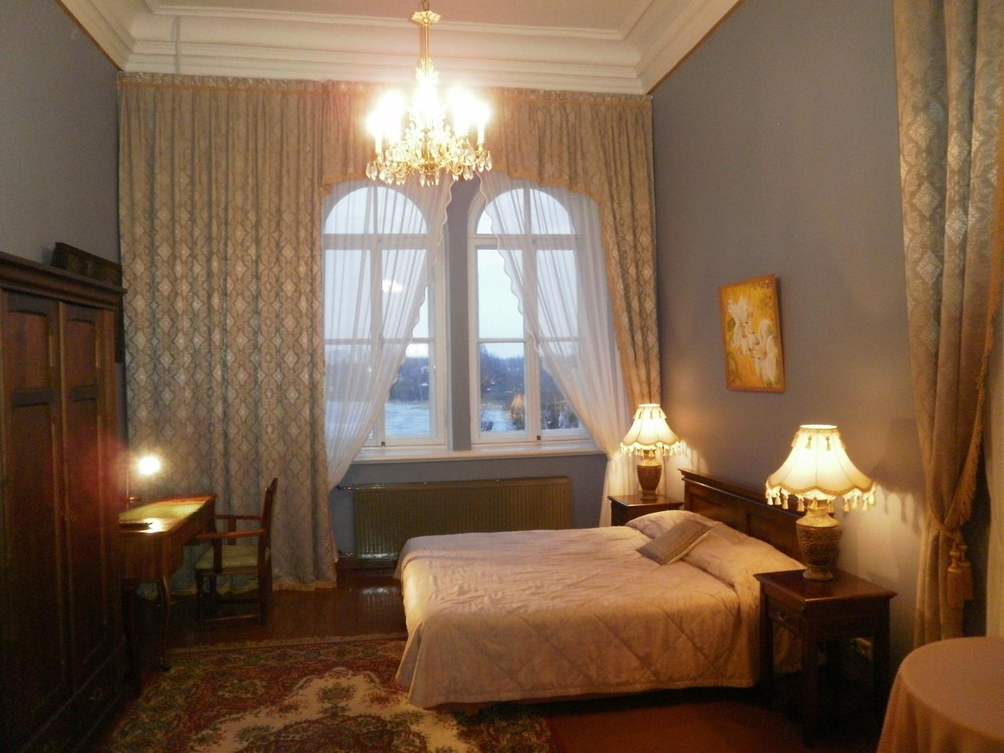 Hotel Birinu Pils Bīriņi Exteriér fotografie