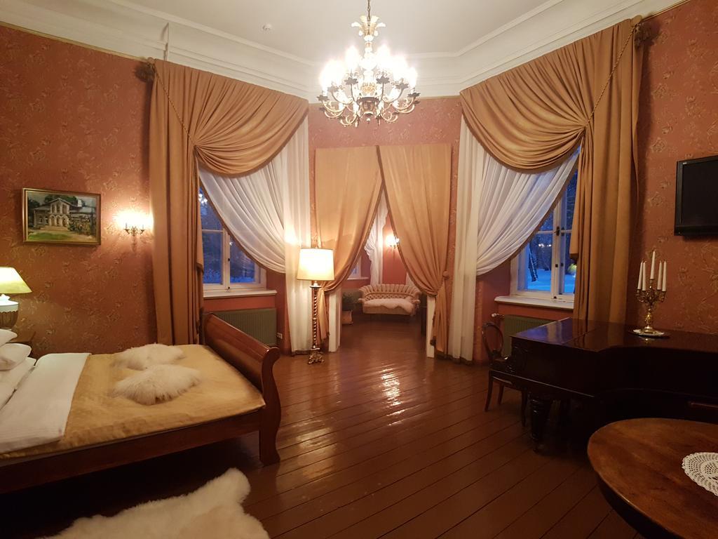 Hotel Birinu Pils Bīriņi Exteriér fotografie